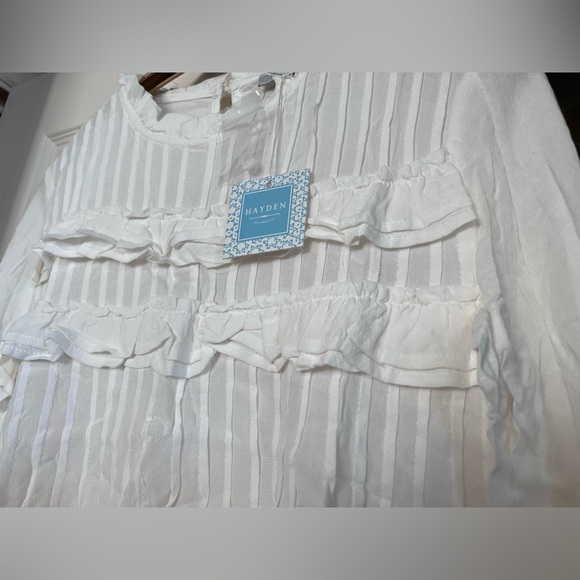 Hayden Cute Summer Ruffle Top - Picture 8 of 8